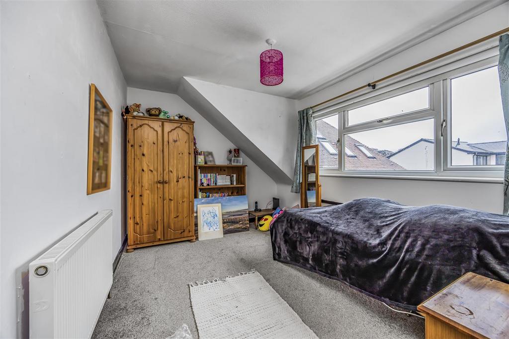 59 Park Lane, Cowplain-Portico Marketing-Sold By-6.j