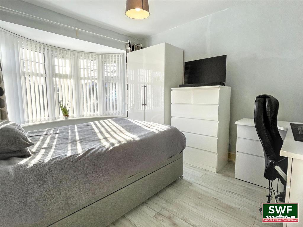 Bedroom2.1.jpg