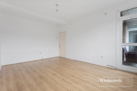 3 bedroom flat to rent, THESSALY ROAD, SW8