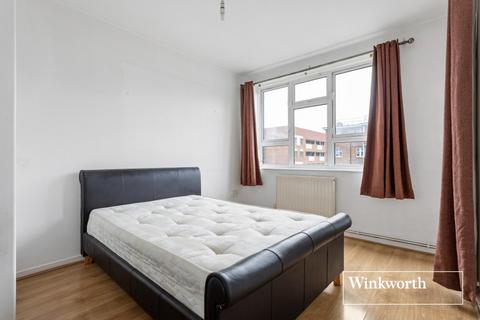 3 bedroom flat to rent, THESSALY ROAD, SW8
