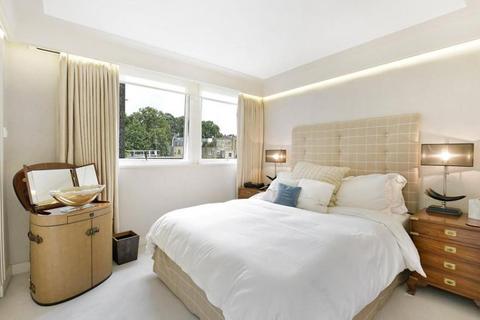 3 bedroom apartment to rent, Edgware Road, London W2
