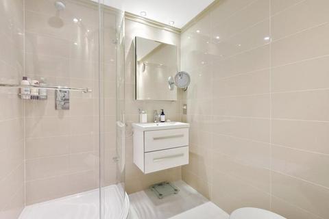 3 bedroom apartment to rent, Edgware Road, London W2