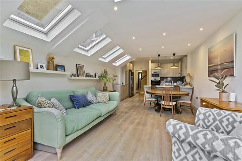 4 bedroom end of terrace house for sale, Bushy Park Road, Teddington