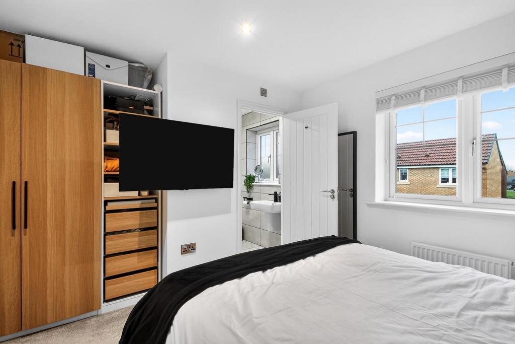 16stablemews-16.jpg