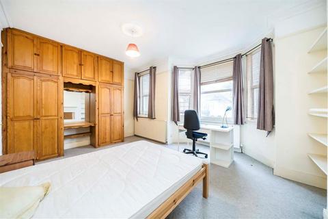 5 bedroom house for sale, Agnes Road, London W3