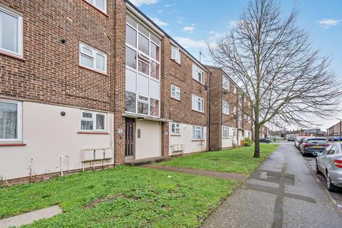 1 bedroom flat for sale, Spinney, Slough SL1