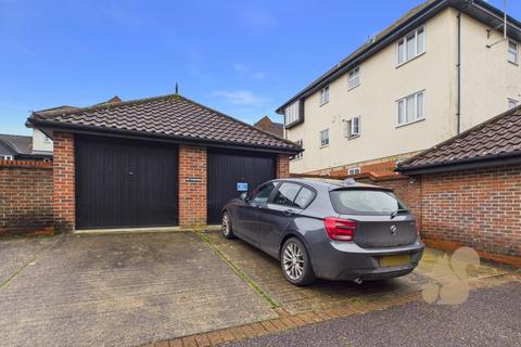 2 bedroom apartment for sale, Nicholsons Grove, Colchester