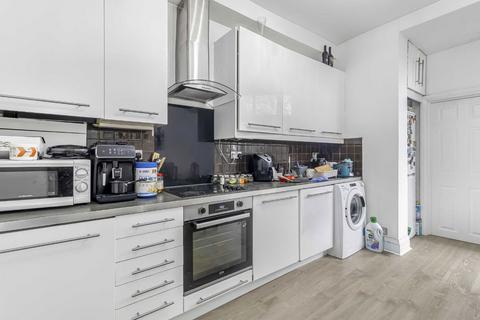 2 bedroom flat for sale, Sevington Road, London NW4