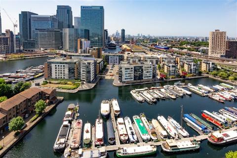 1 bedroom apartment to rent, Horizons Tower, Yabsley Street, E14