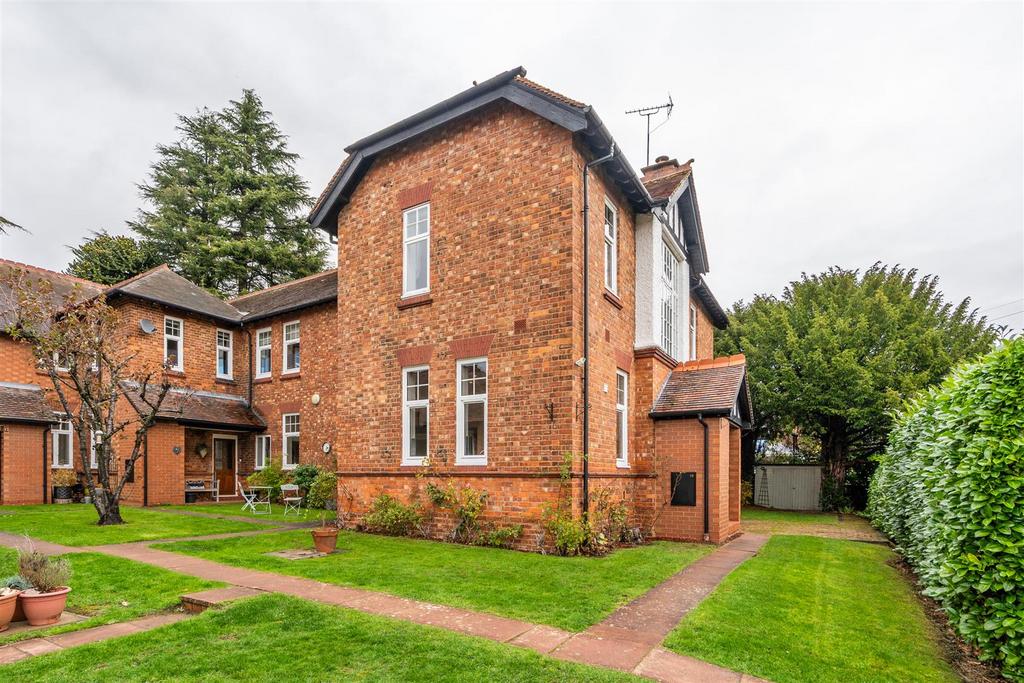 19 Catherines Close 21.jpg