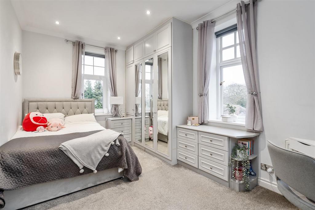 19 Catherines Close 7.jpg