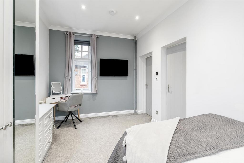 19 Catherines Close 9.jpg