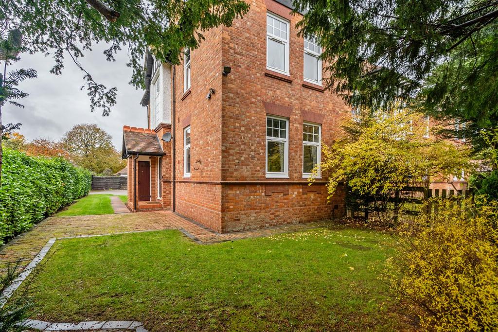 19 Catherines Close 23.jpg