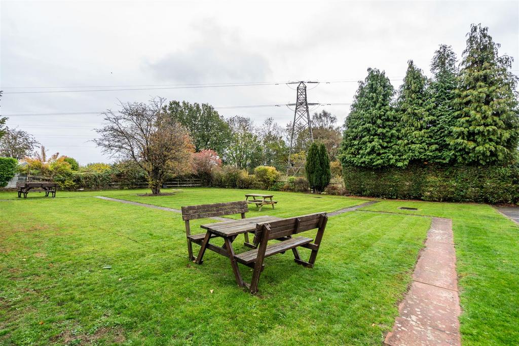 19 Catherines Close 24.jpg