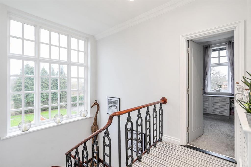 19 Catherines Close 5.jpg
