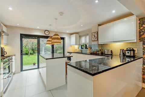 4 bedroom detached house for sale, Heathfield Road, Penenden Heath, Maidstone