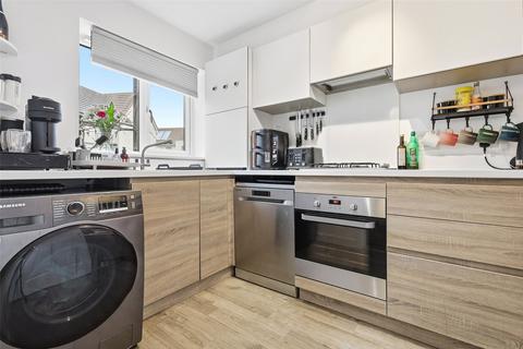 2 bedroom terraced house for sale, Cole Avenue, Southend-on-Sea, Essex, SS2