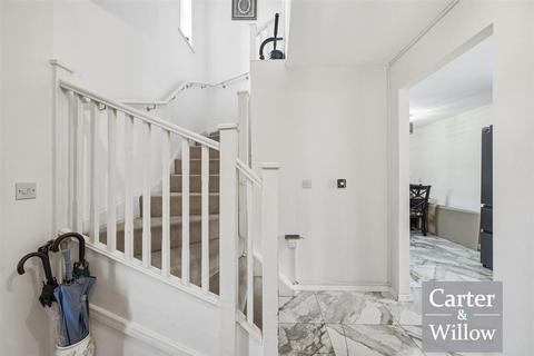 4 bedroom end of terrace house for sale, Kean Crescent, Dagenham, Essex