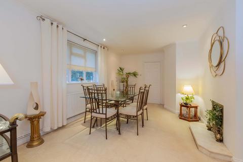 undefined, Windsor Road, Maidenhead SL6