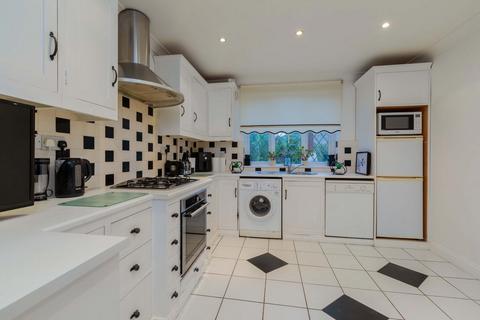 undefined, Windsor Road, Maidenhead SL6