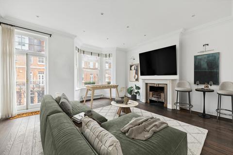 3 bedroom flat to rent, Callow Street, London SW3