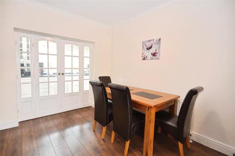 4 bedroom semi-detached house for sale, Molescroft, London