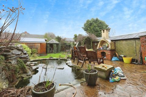 3 bedroom end of terrace house for sale, Western Avenue, Sheffield S25