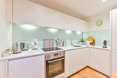2 bedroom flat for sale, Cabul Road, Battersea, London, SW11