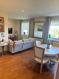 2 bedroom flat for sale, Royal Court, Stanmore HA7