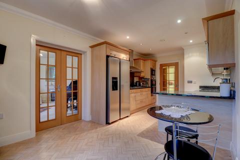 3 bedroom apartment for sale, Amersham Road, High Wycombe HP15
