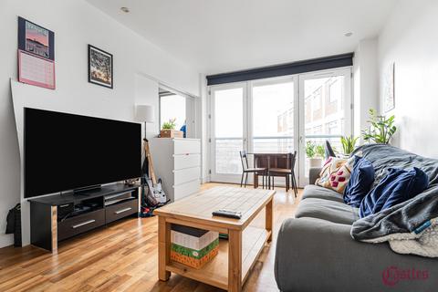 2 bedroom flat for sale, Crouch End Hill, London