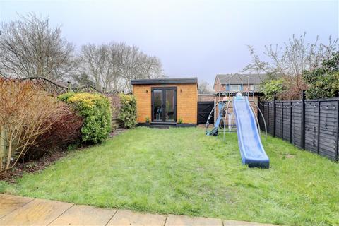 3 bedroom terraced house for sale, Copners Drive, High Wycombe HP15