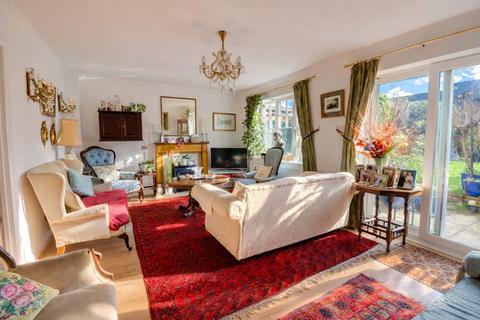 undefined, Saunderton Vale, High Wycombe HP14