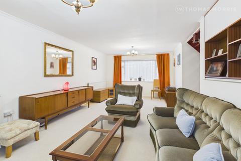 4 bedroom detached house for sale, Cowper Court, St. Neots PE19