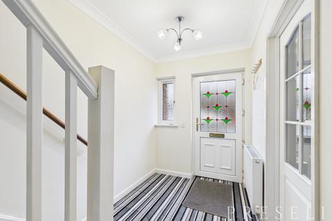 3 bedroom house to rent, Charles Thomas Avenue, Pembroke Dock