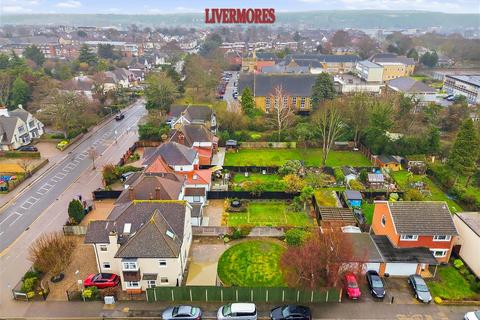 6 bedroom detached house for sale, Shepherds Lane, Dartford