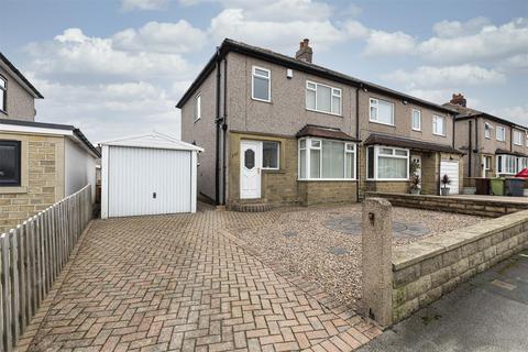 3 bedroom semi-detached house for sale, Goldington Avenue, Huddersfield HD3