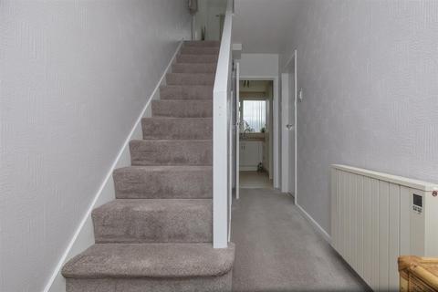 3 bedroom semi-detached house for sale, Goldington Avenue, Huddersfield HD3