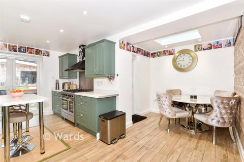 3 bedroom semi-detached house for sale, Birling Road, Leybourne, West Malling, Kent