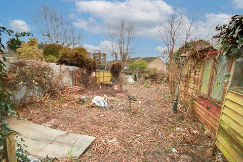 undefined, SHOLING! NO FORWARD CHAIN! IMPRESSIVE PLOT! LOTS OF POTENTIAL!
