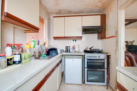 undefined, SHOLING! NO FORWARD CHAIN! IMPRESSIVE PLOT! LOTS OF POTENTIAL!