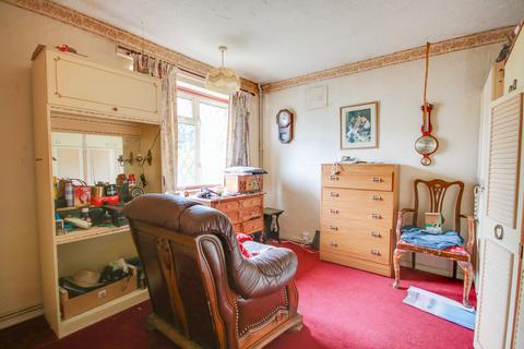 undefined, SHOLING! NO FORWARD CHAIN! IMPRESSIVE PLOT! LOTS OF POTENTIAL!