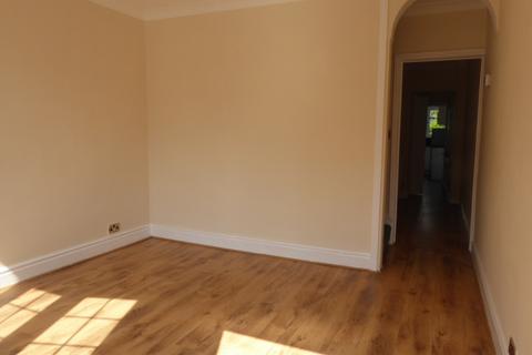 2 bedroom terraced house to rent, Wykeham Road, Reading, Berkshire, RG6