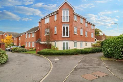 2 bedroom apartment to rent, Harbourne Close, Kenilworth