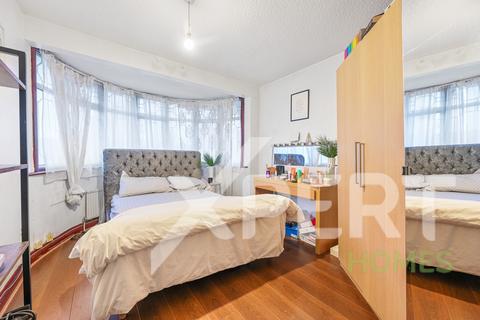 undefined, Croyde Avenue, Hayes UB3
