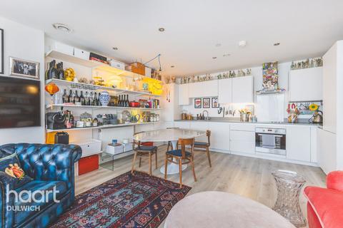 2 bedroom flat for sale, Meeting House Lane, London