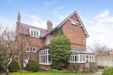 5 bedroom detached house for sale, London W4