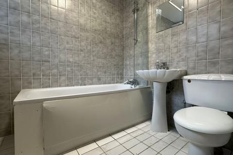4 bedroom flat for sale, Flat 38A Ashworth Mansions, Elgin Avenue, Maida Vale, London, W9 1JP