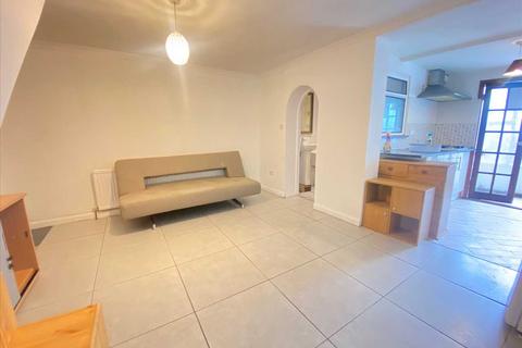 1 bedroom apartment to rent, Rostrevor Gardens, Hayes