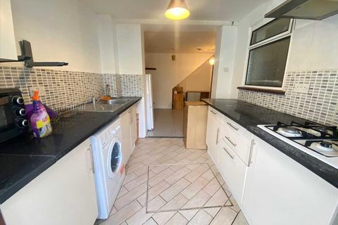 1 bedroom apartment to rent, Rostrevor Gardens, Hayes